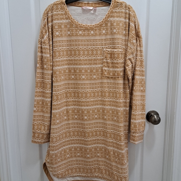 La Vie En Rose Nightdress Size Medium Camel Brown Tan Cream Fleece Cozy Soft - Picture 10 of 10